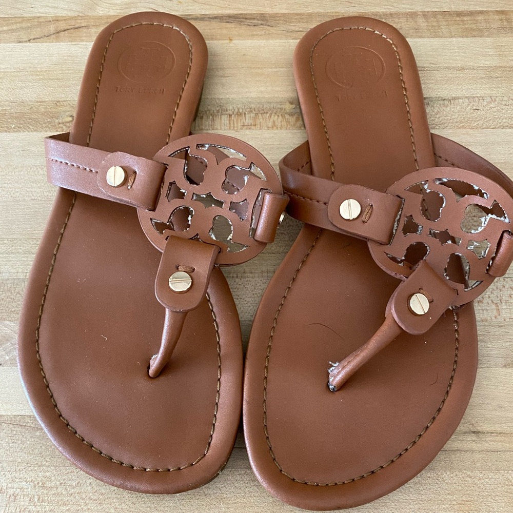 Tory Burch EUC SZ 38